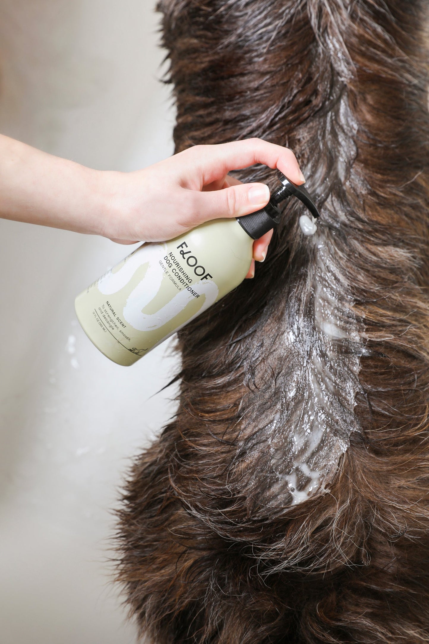 Pflegendes Hundeshampoo